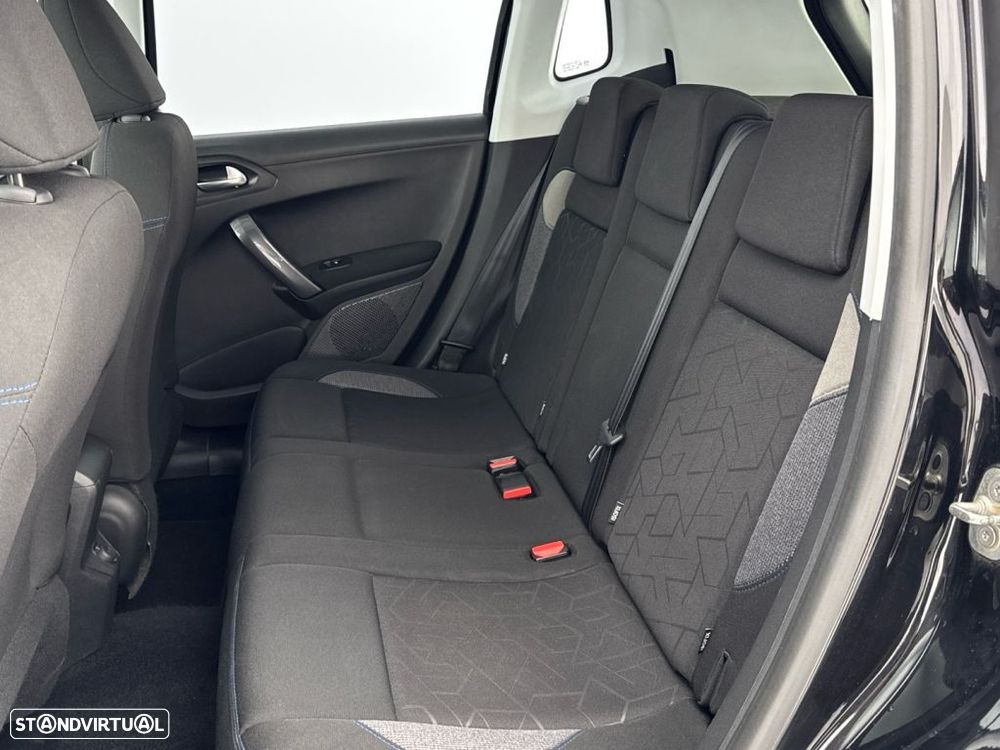 Peugeot 2008 1.2 PureTech Signature - 12