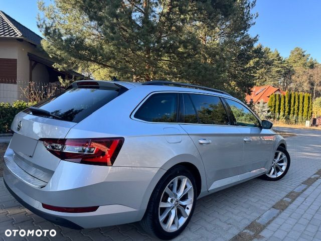 Skoda Superb 2.0 TDI DSG Premium Edition - 8