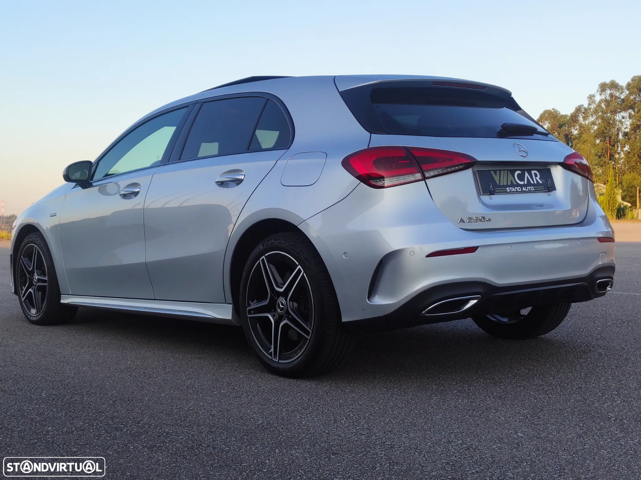 Mercedes-Benz A 250 e AMG Line - 9