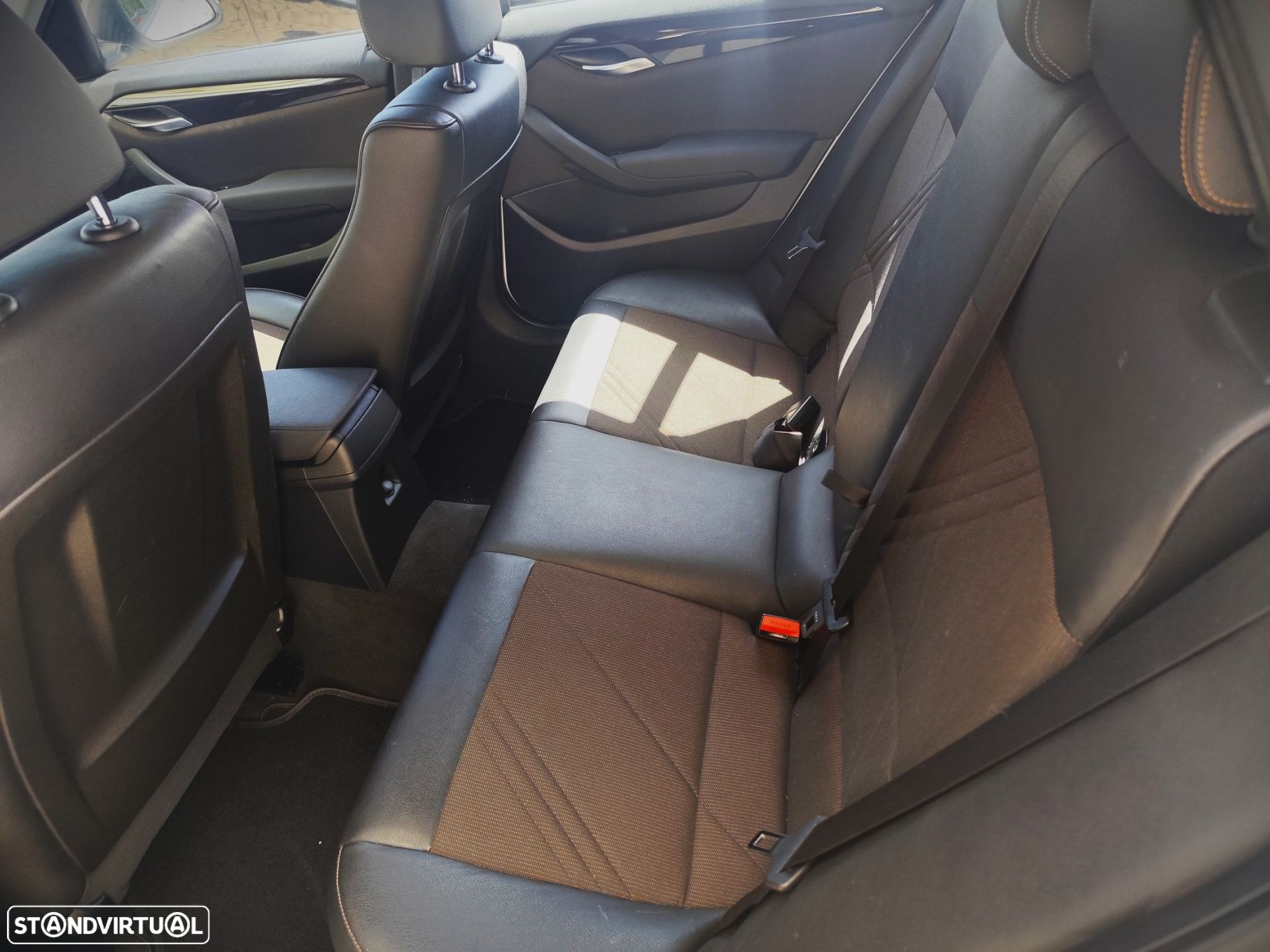 BMW X1 18 d sDrive - 11