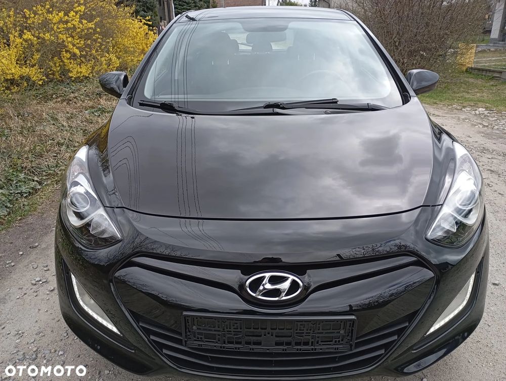 Hyundai i30 i30cw 1.4 Fifa World Cup Edition - 9