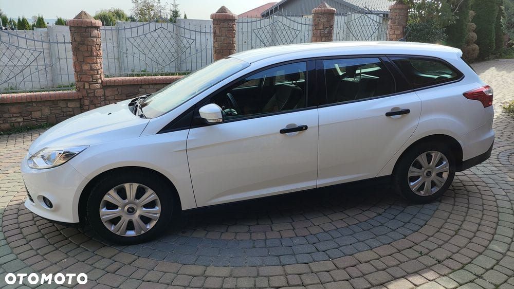 Ford Focus 1.0 EcoBoost Start-Stopp-System Ambiente - 9