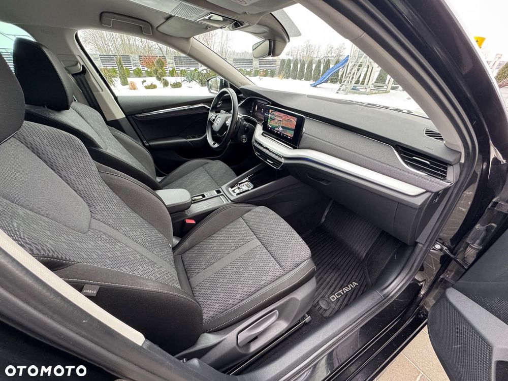 Skoda Octavia 2.0 TDI SCR Style DSG - 11