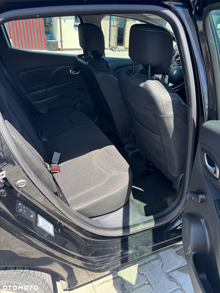 Renault Clio - 10