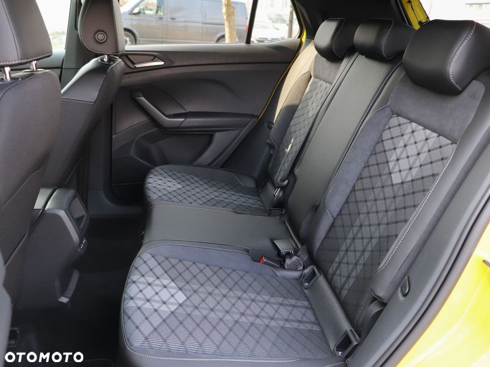 Volkswagen T-Cross - 13