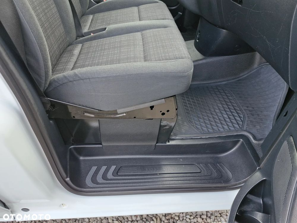 Mercedes-Benz Vito - 38