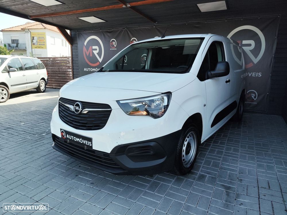 Opel Combo Cargo 1.5 CDTi Essenta 3 Lug 102 Cv 5 Pts - 2