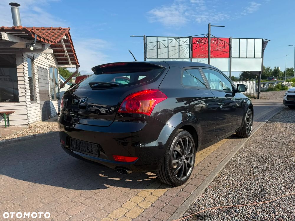 Kia ProCeed - 7