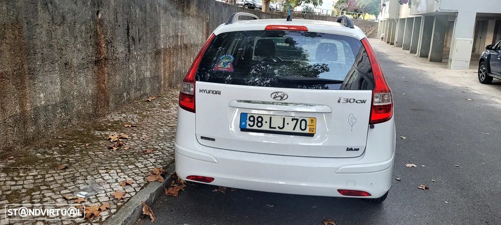 Hyundai i30 CW 1.6 CRDi Blue Comfort - 5