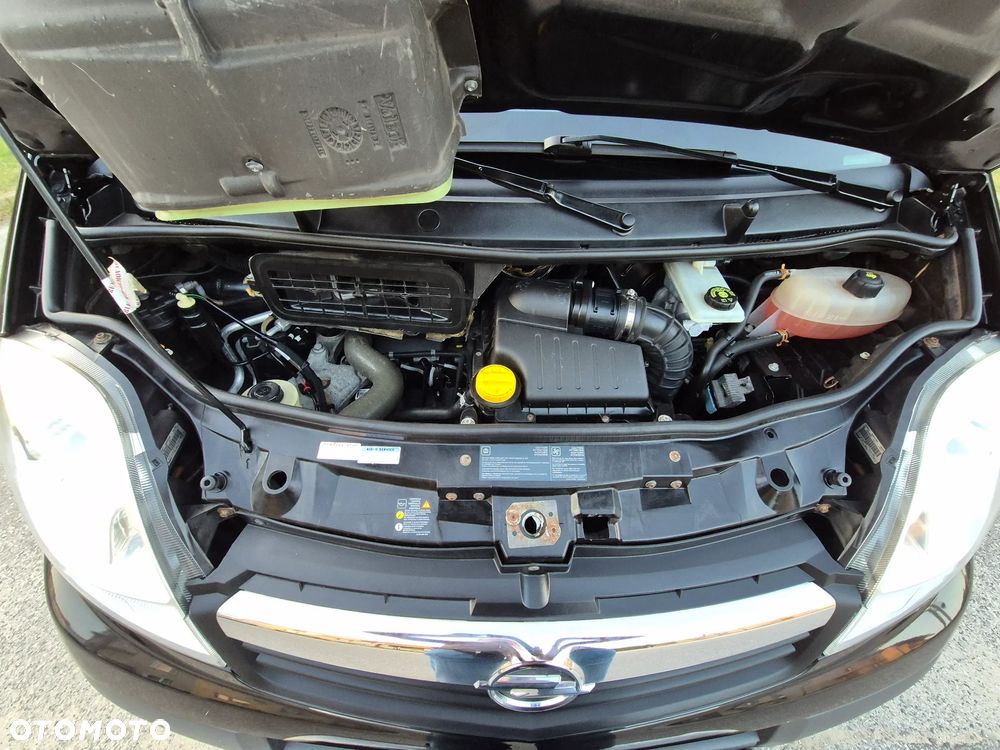 Opel Vivaro - 22