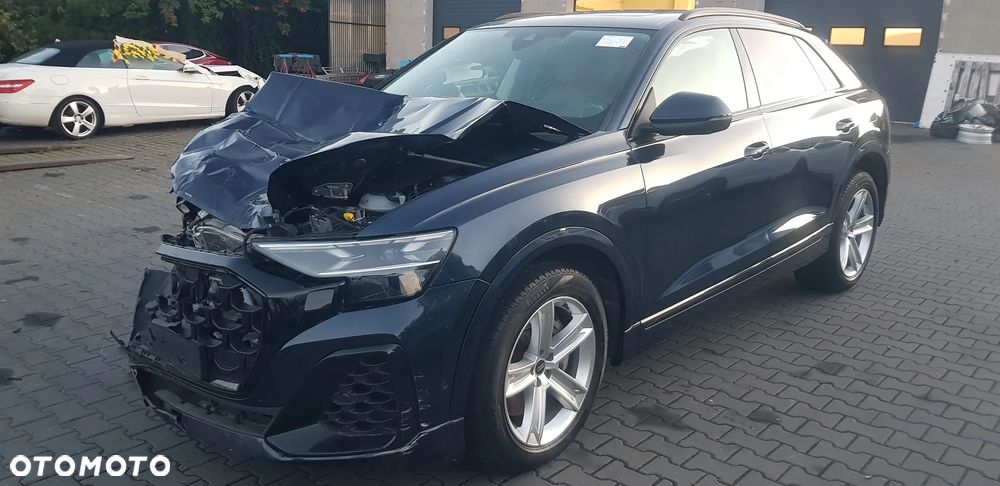 Audi Q8 SUV TFSI quattro 250 kW tiptronic S line business - 1