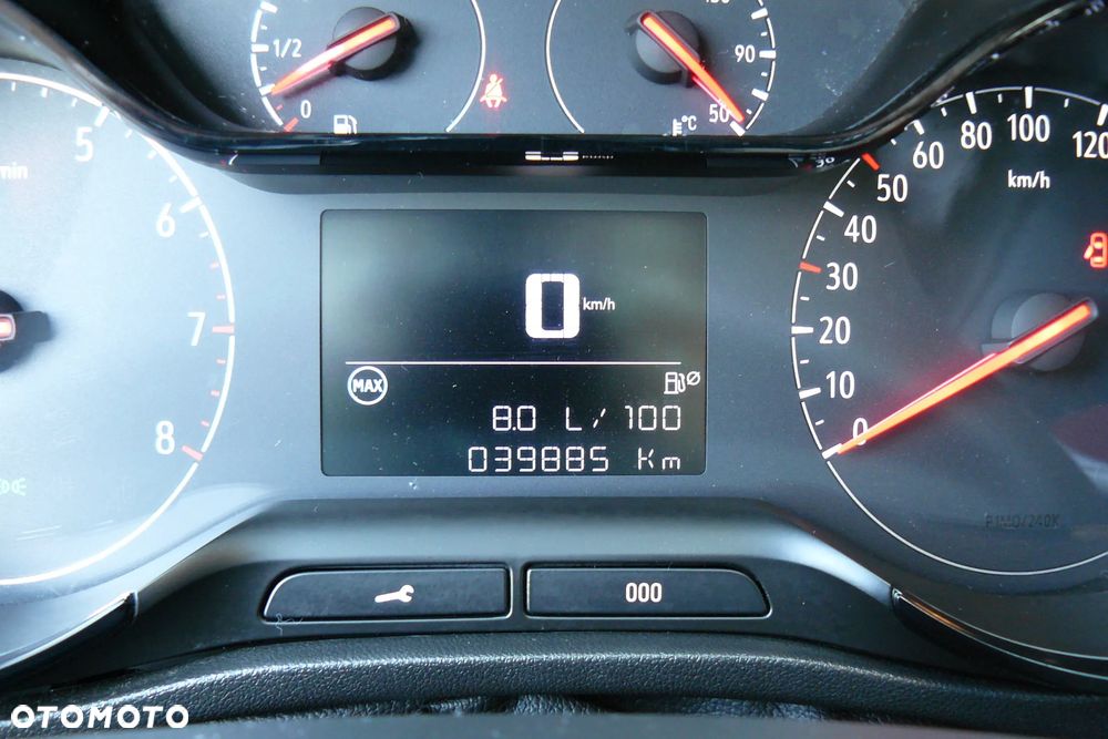 Opel Crossland X 1.2 T Design Line S&S - 11