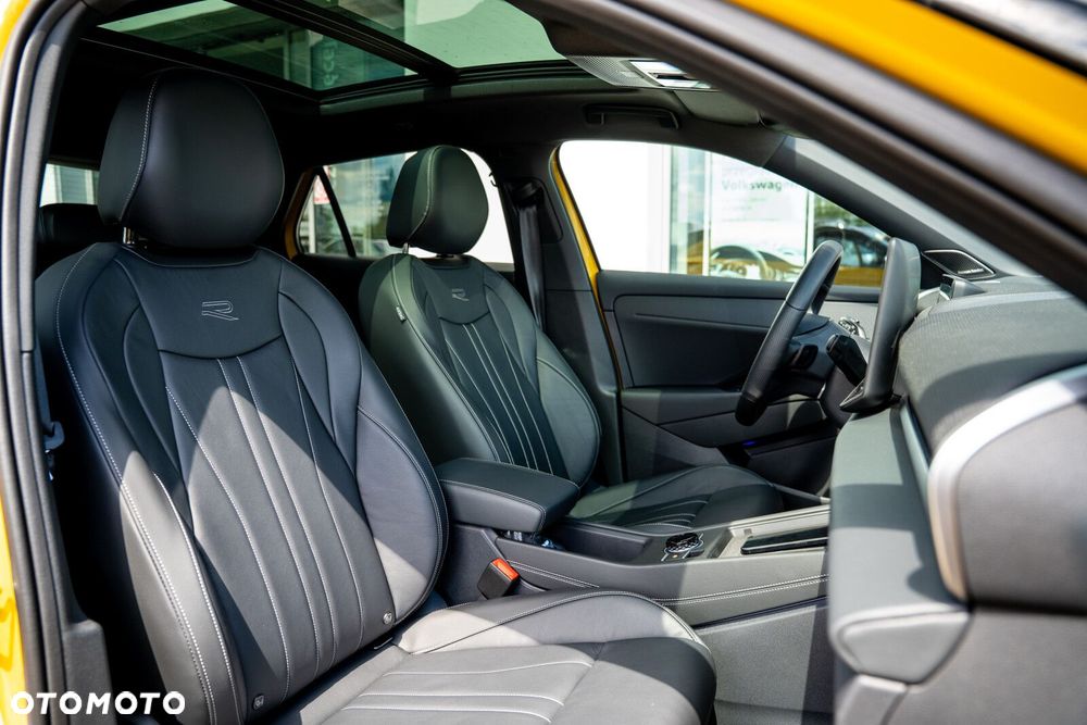 Volkswagen T-Roc - 11