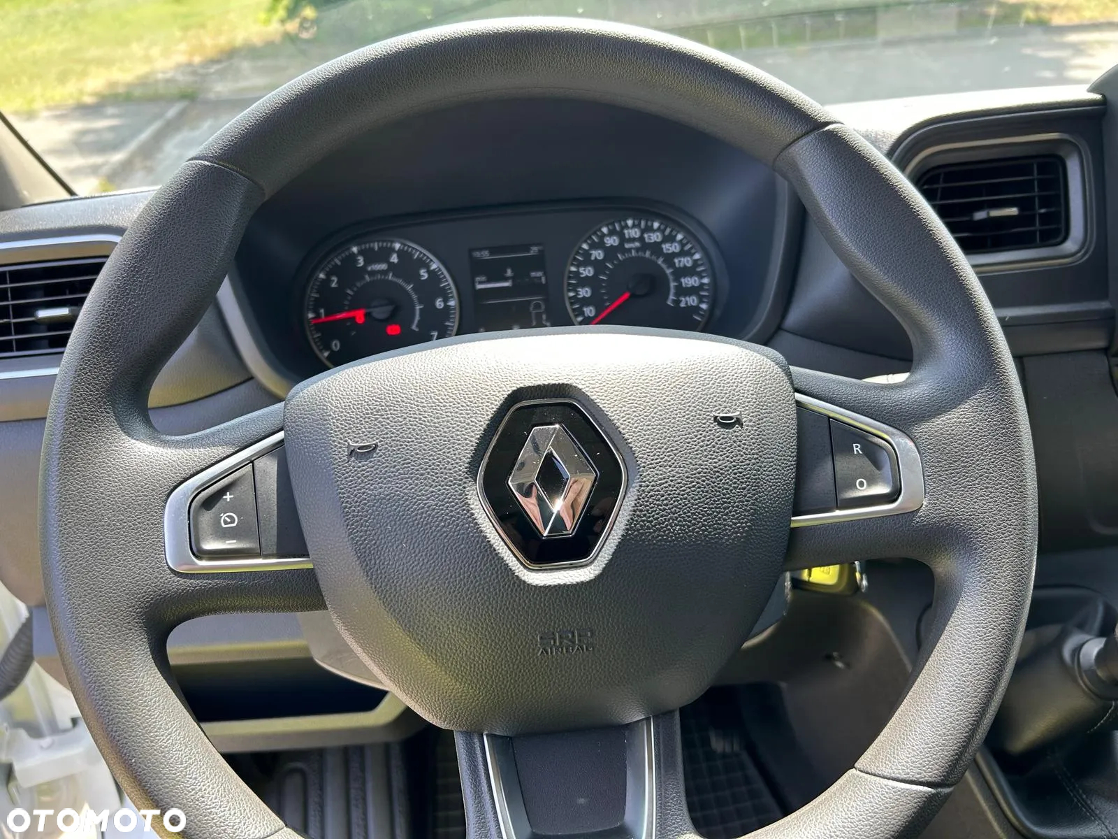 Renault Master - 24