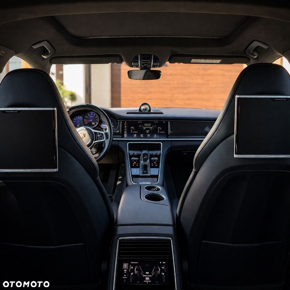 Porsche Panamera Turbo - 24