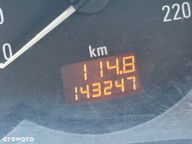Opel Corsa 1.2 16V Cosmo - 6