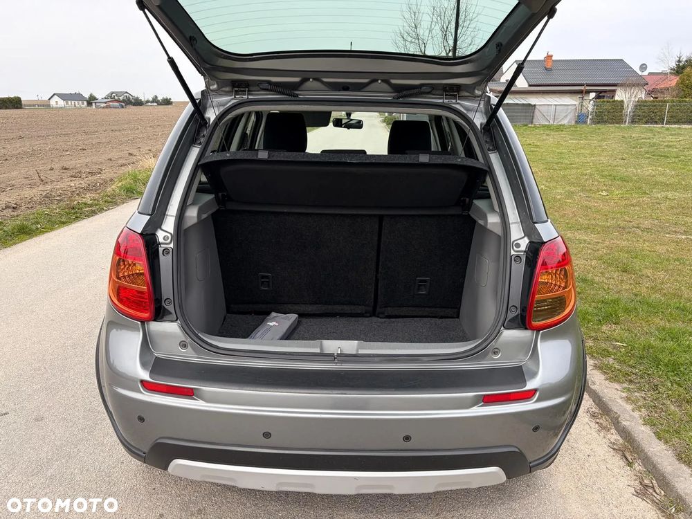 Suzuki SX4 1.6 Comfort - 8