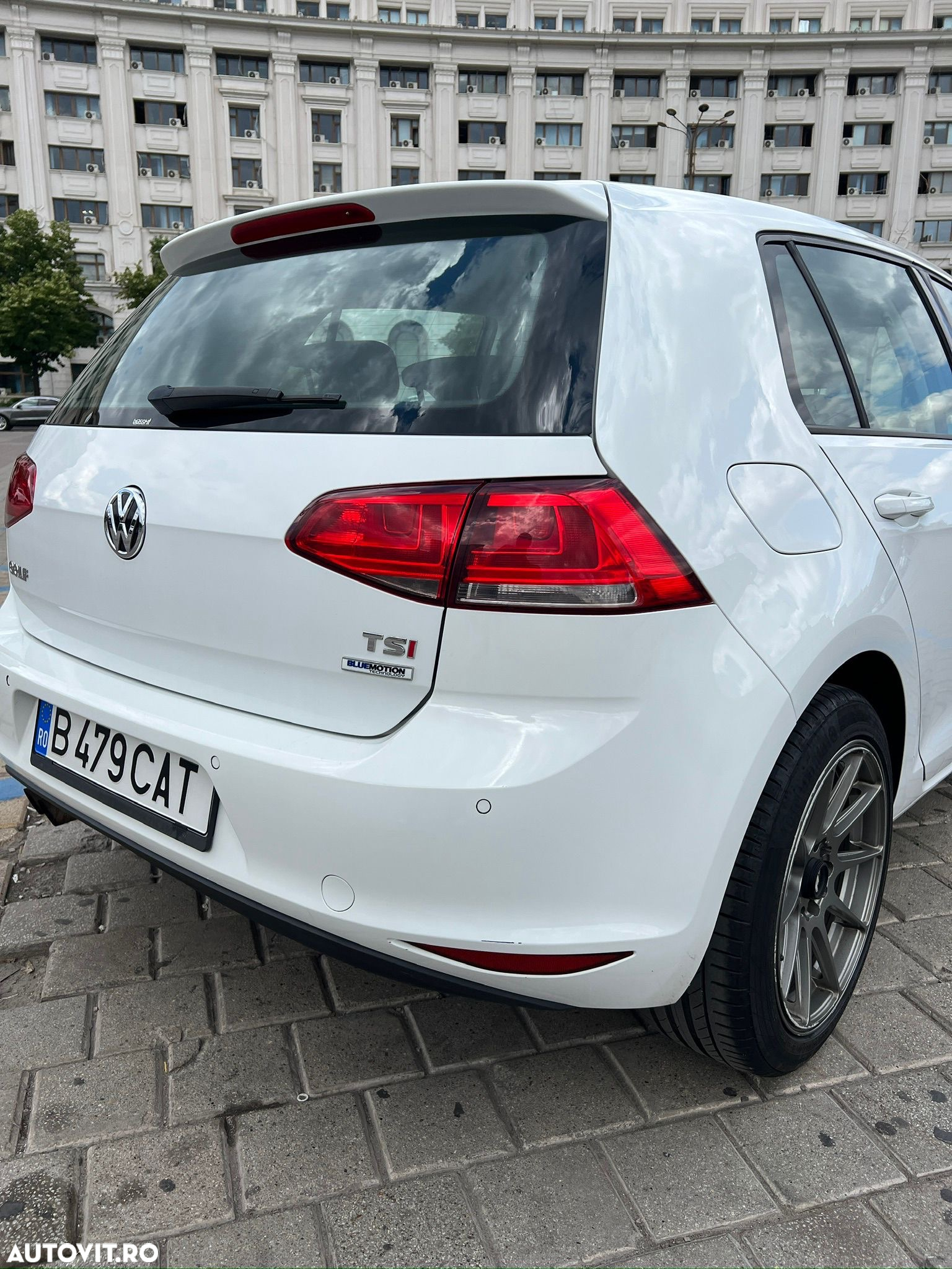 Volkswagen Golf - 13