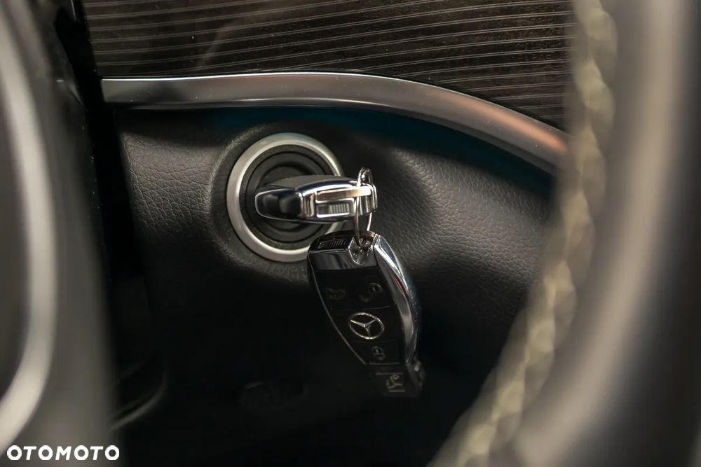 Mercedes-Benz Klasa V 300 d extralang 4Matic 9G-TRONIC Avantgarde - 30