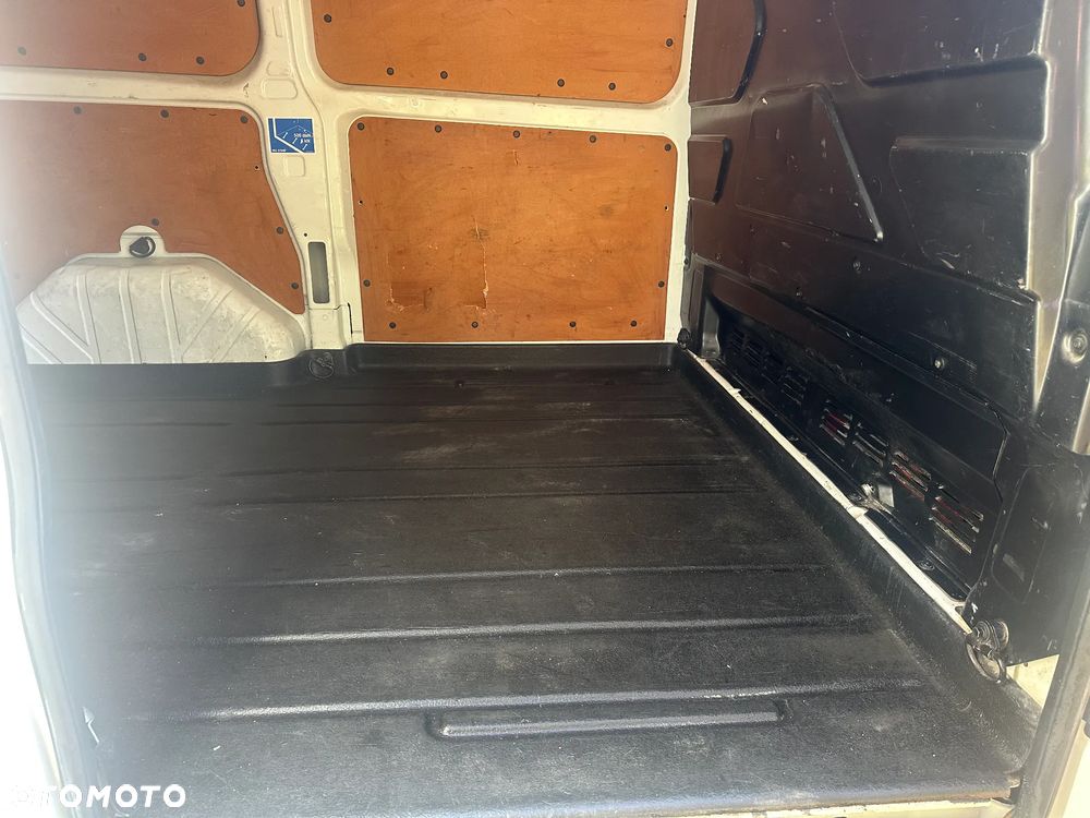 Ford Transit Custom - 21
