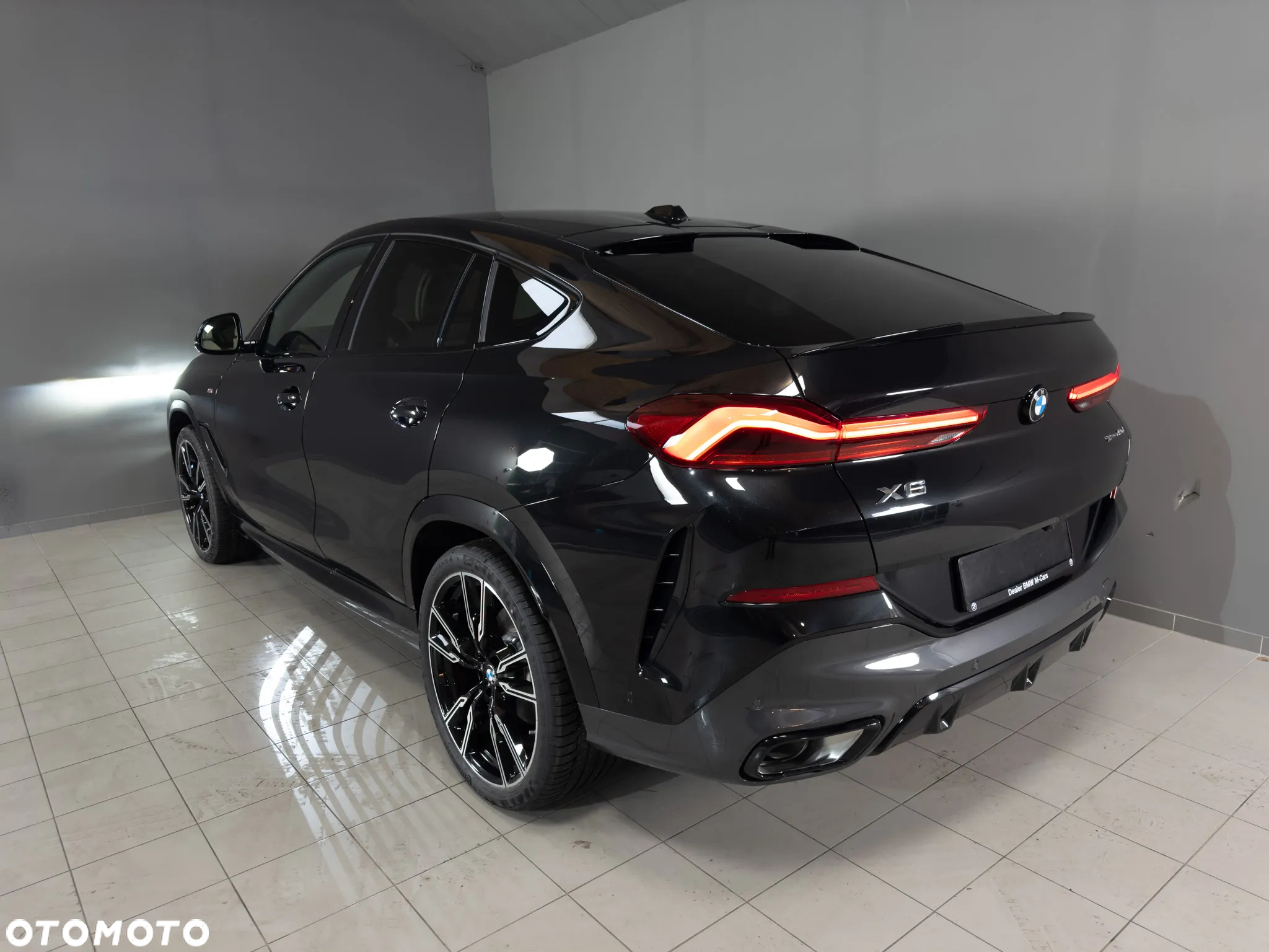 BMW X6M - 11
