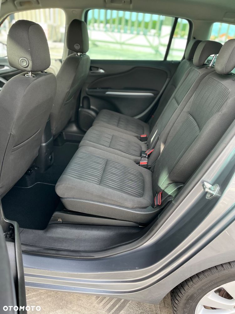 Opel Zafira - 26
