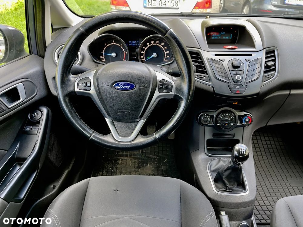 Ford Fiesta - 12