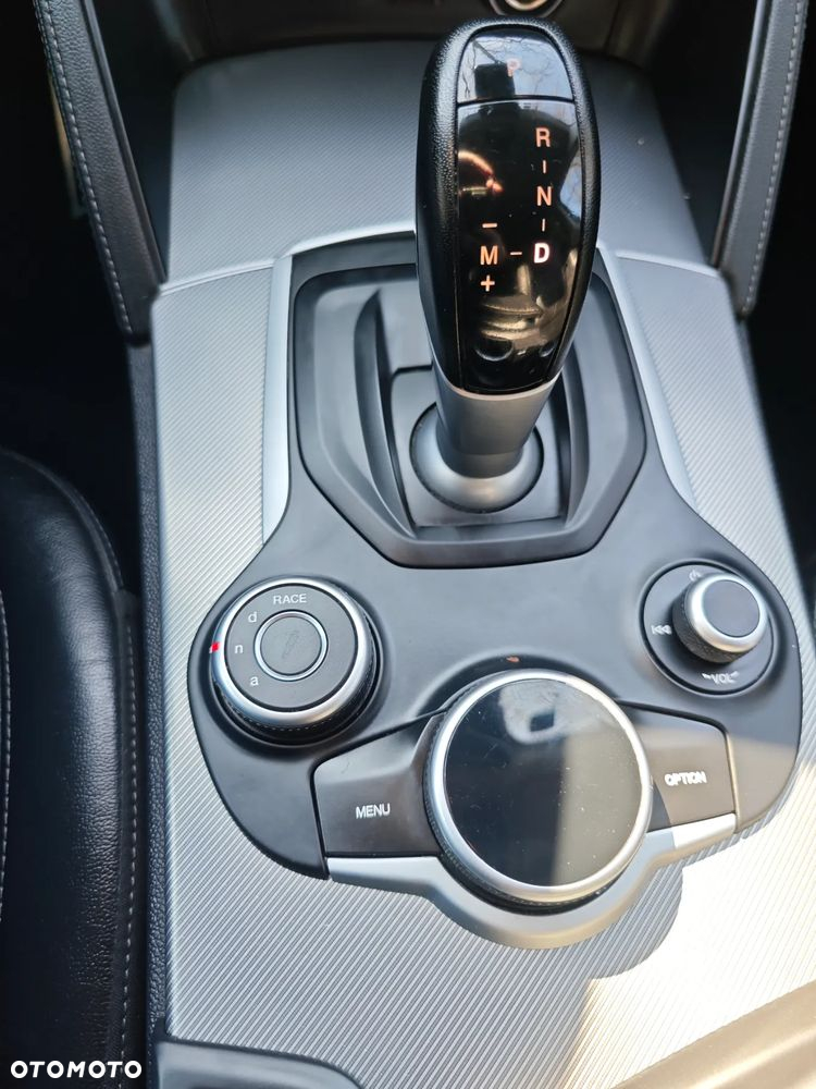 Alfa Romeo Stelvio 2.0 Turbo First Edition Q4 - 10