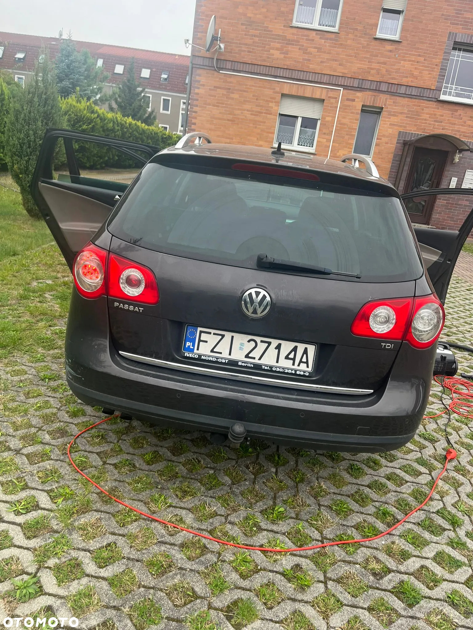 Volkswagen Passat 1.9 TDI Highline - 10