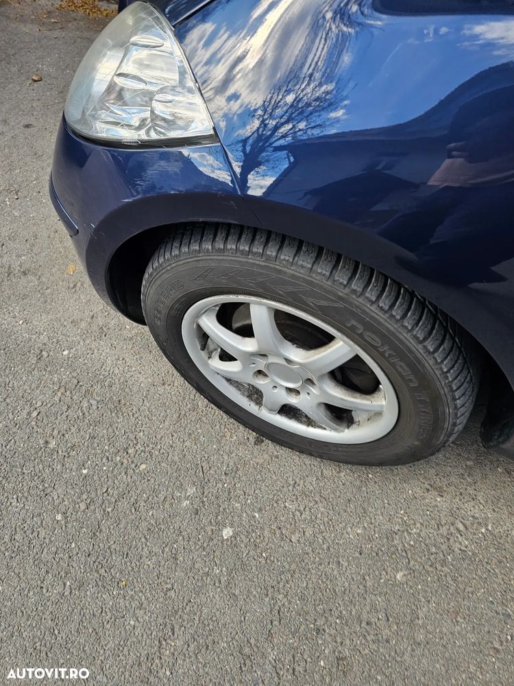 Mercedes-Benz A 180 - 25