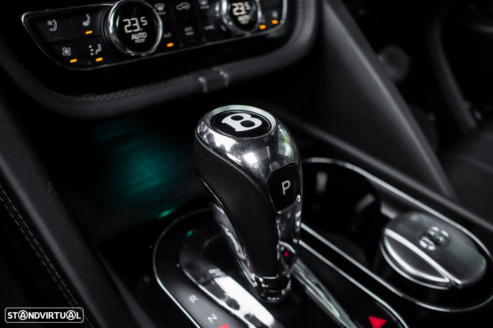 Bentley Bentayga Hybrid - 26