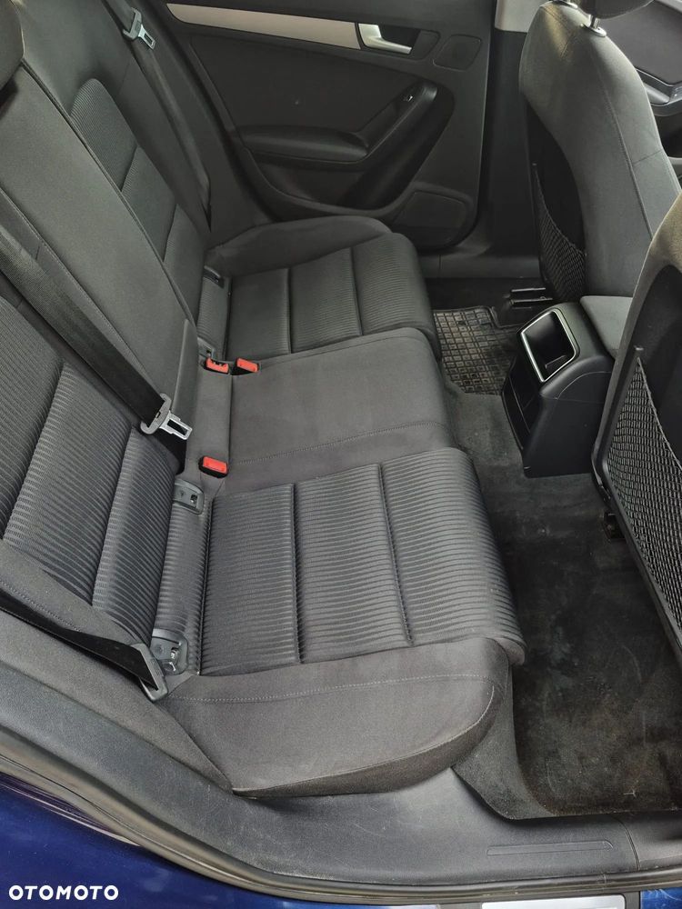 Audi A4 Avant 2.0 TDI DPF Ambiente - 7