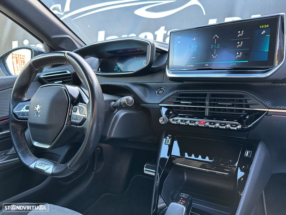 Peugeot e-208 GT+ - 10