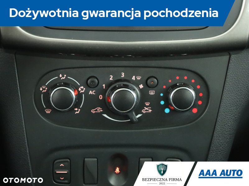 Dacia Sandero - 11