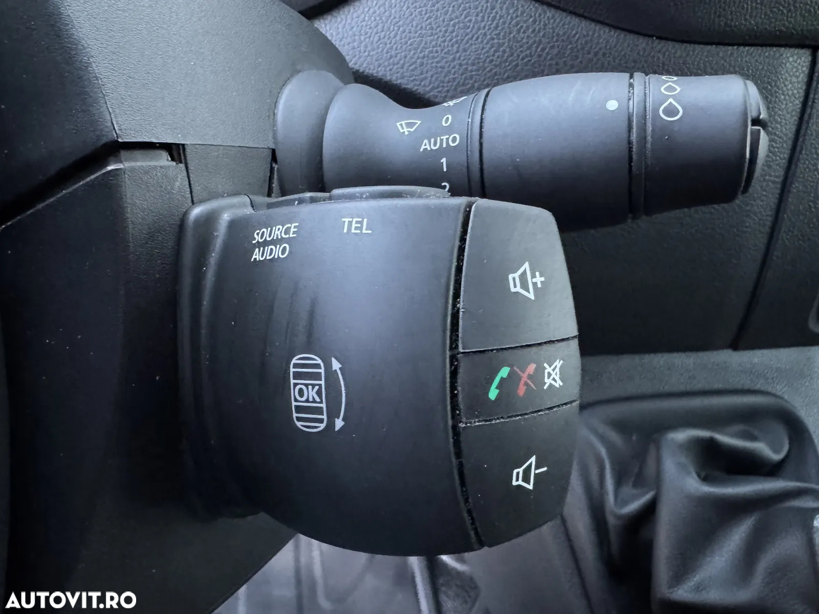 Renault Megane Grandtour ENERGY TCe 115 Start & Stop Bose Edition - 16