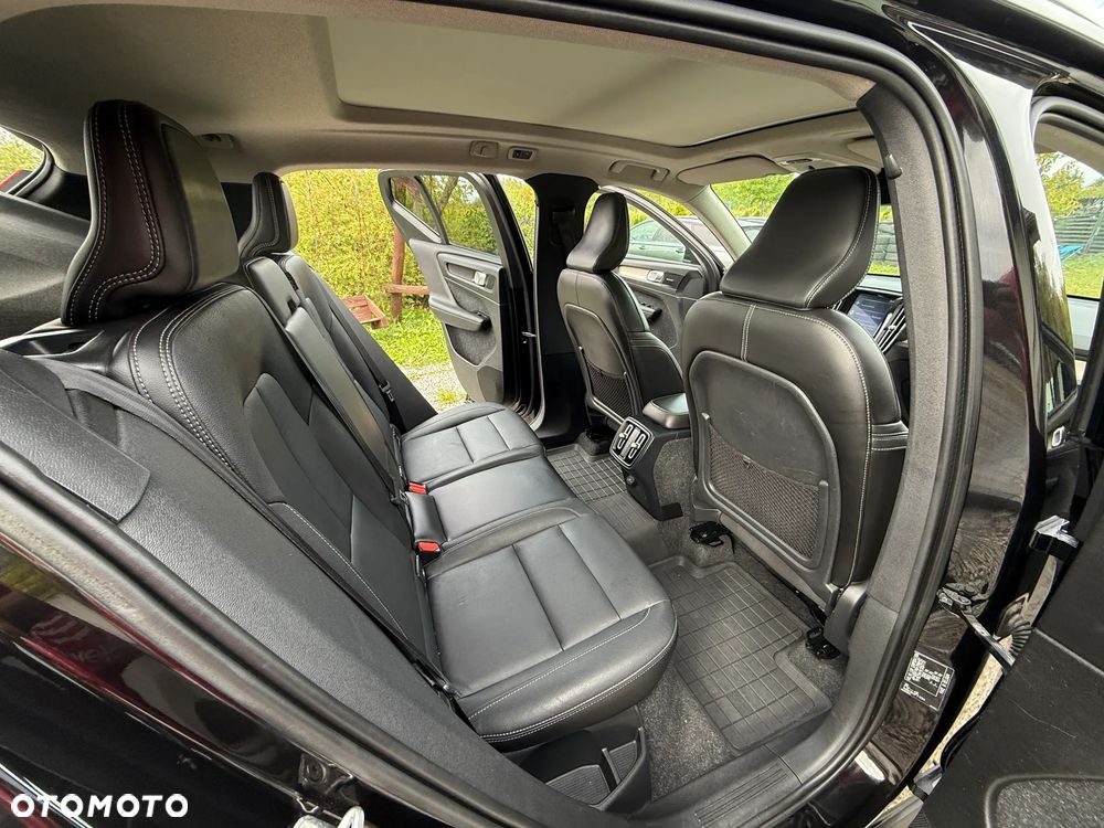 Volvo XC 40 T3 Inscription - 25