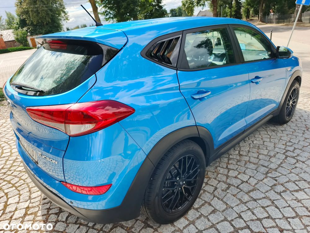 Hyundai Tucson 1.7 CRDI BlueDrive Style 2WD - 2