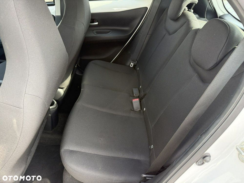 Toyota Aygo X S-CVT Black&White - 25