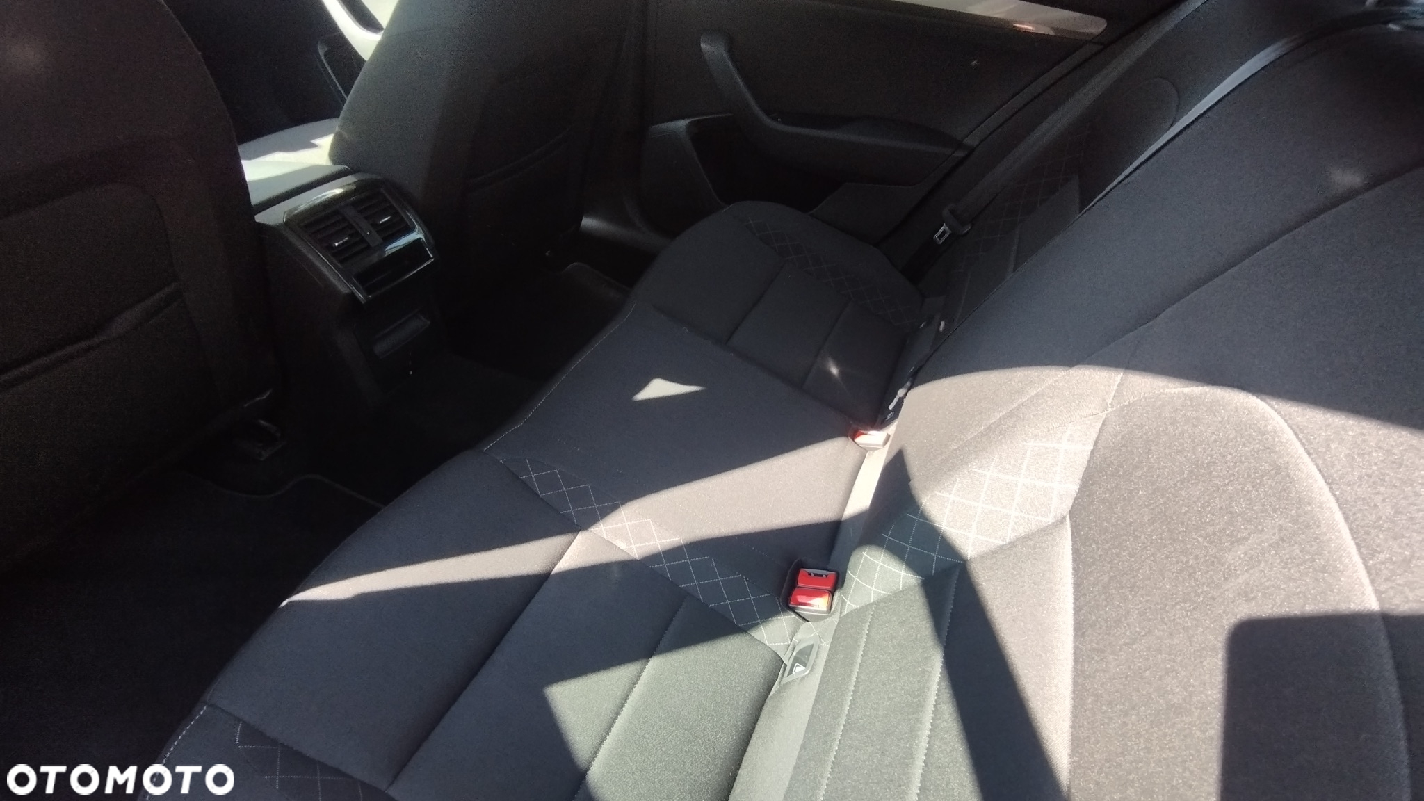 Skoda Superb 1.5 TSI Active - 35