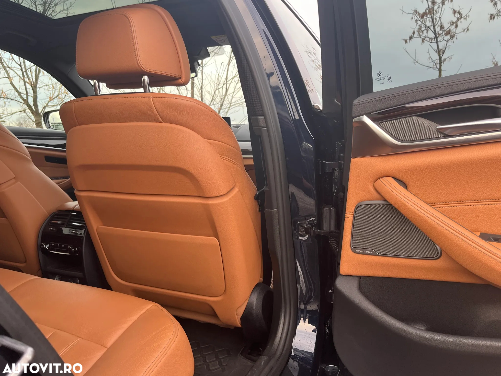 BMW Seria 5 520d Aut. Luxury Line - 27