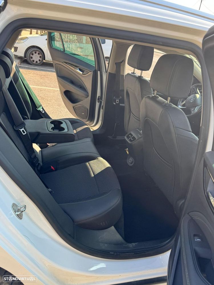 Opel Insignia Sports Tourer 1.5 T Dynamic - 3