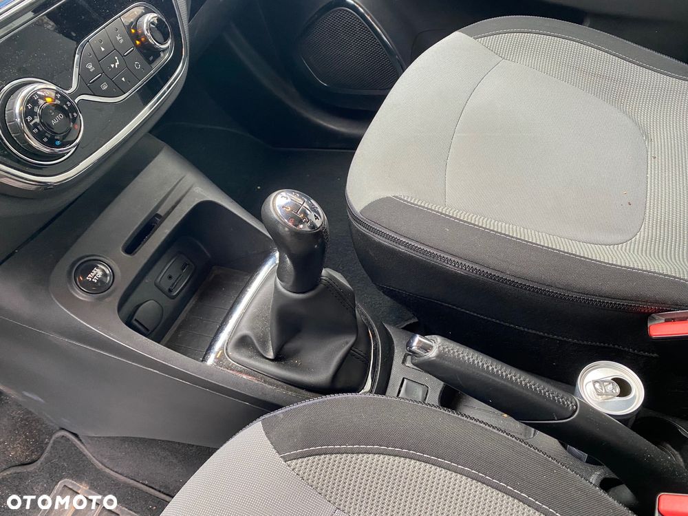 Renault Captur (ENERGY) TCe 90 BOSE EDITION - 28