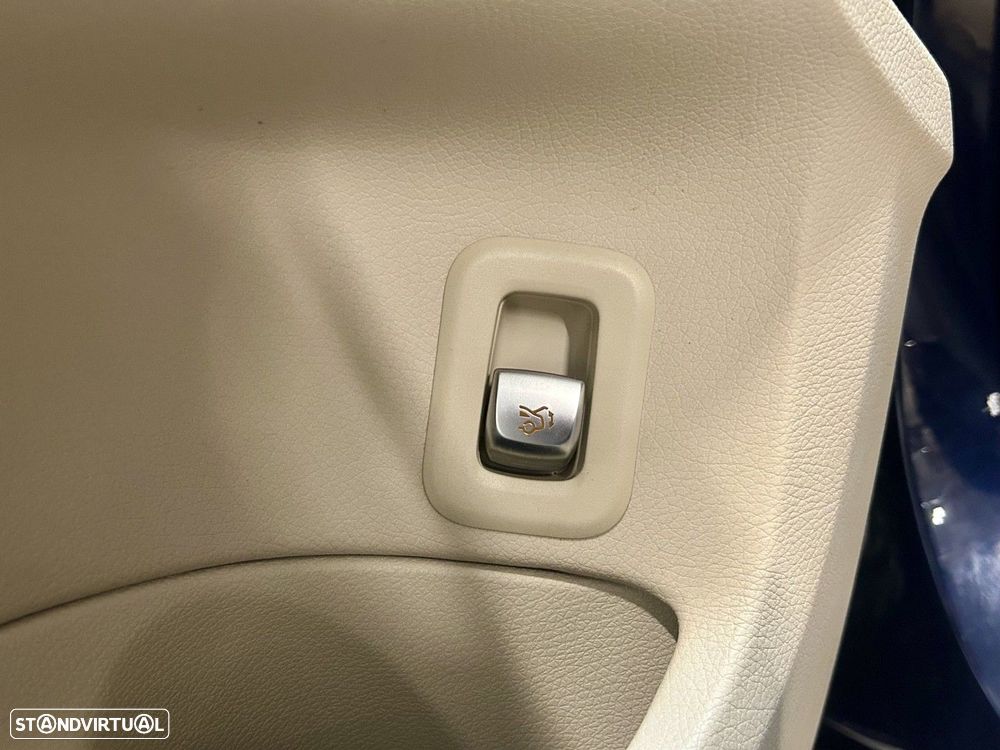 Mercedes-Benz C 220 d Avantgarde - 59