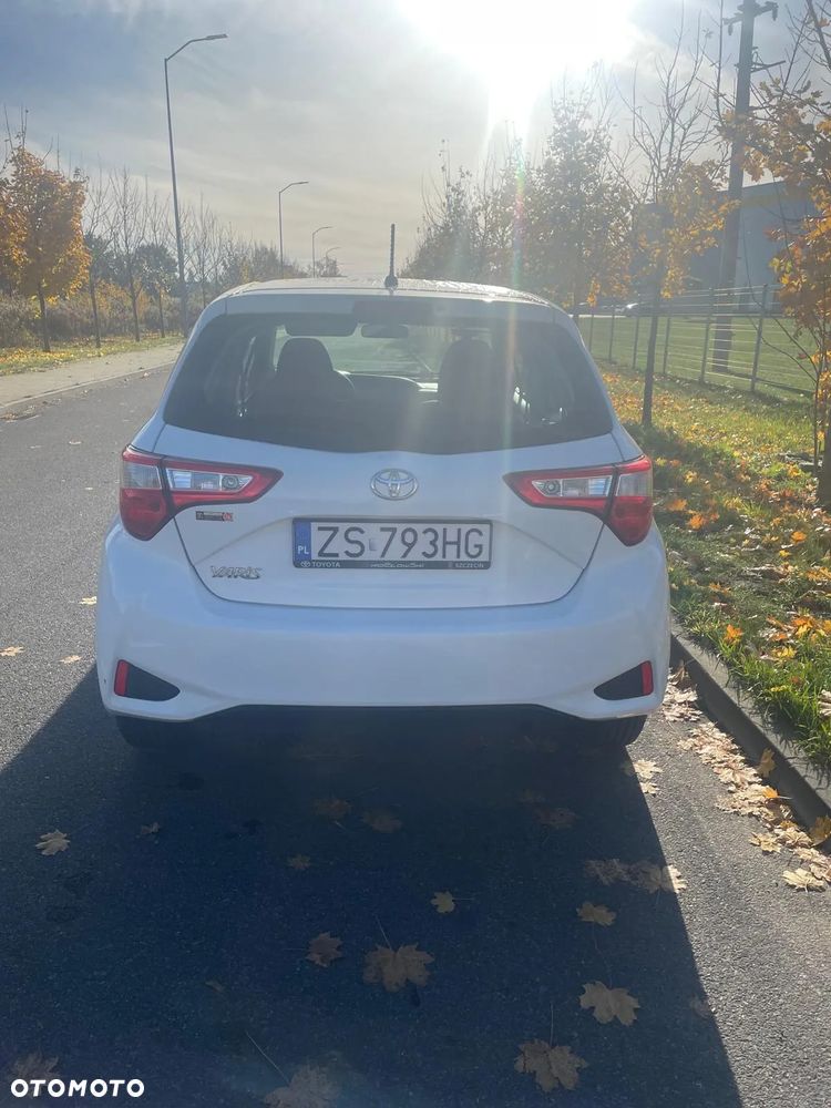 Toyota Yaris 1.5 Life - 10
