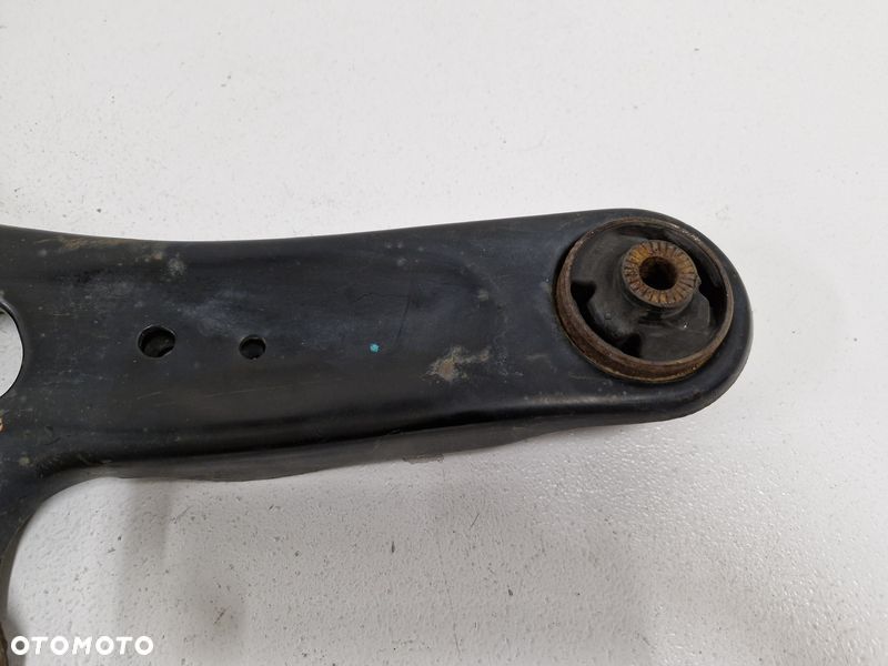 KIA SOUL I 1 1.6 CRDI WAHACZ PRAWY PRZÓD - 2