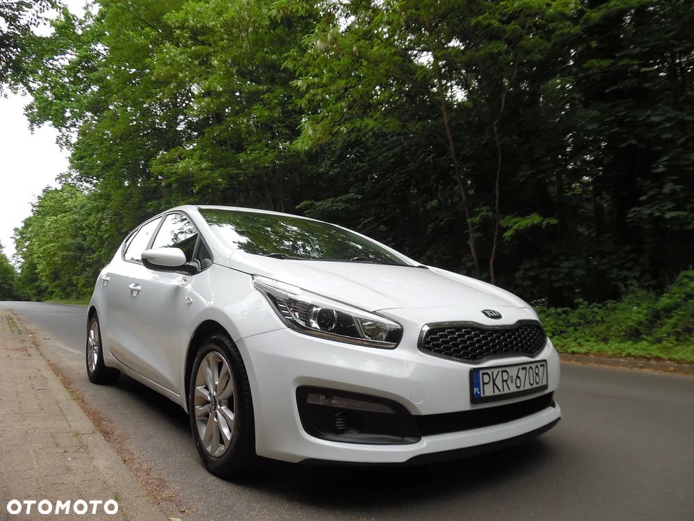 Kia Ceed - 6
