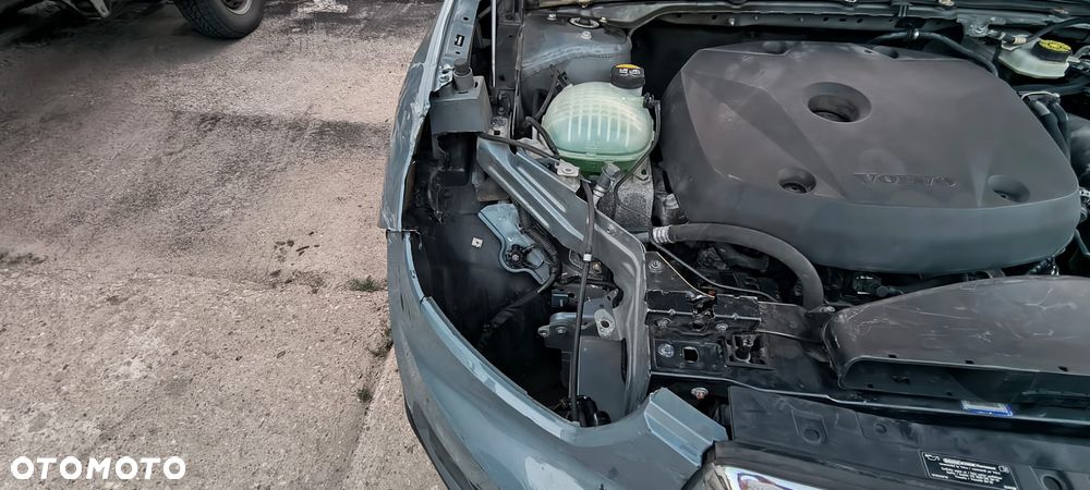 Volvo XC 40 T5 AWD Geartronic Momentum - 12