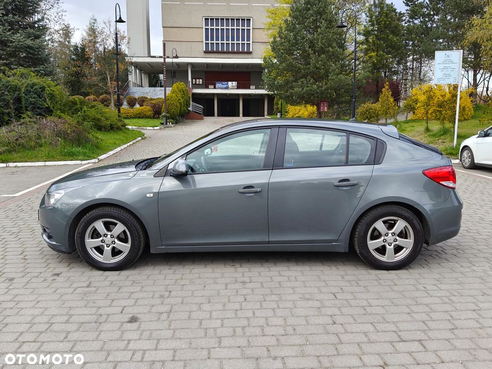 Chevrolet Cruze 1.6 LT - 4