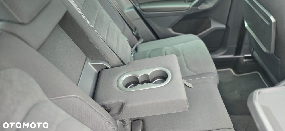 Volkswagen Tiguan 2.0 TDI SCR 4MotION DSG R-Line - 38