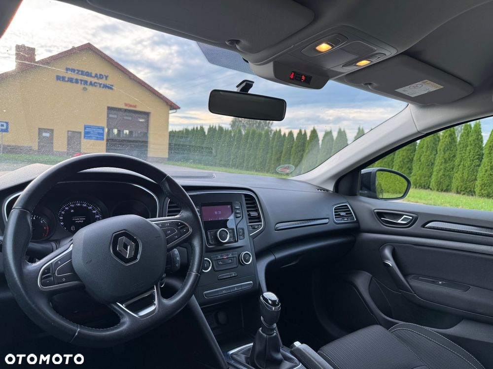 Renault Megane 1.2 Energy TCe Business - 25